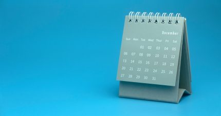 This december calendar shows that end of year is the best time to switch payroll companies